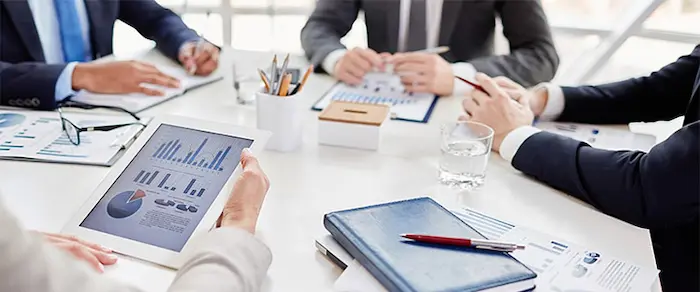 بررسی عوامل تاثیر گذار موفقیت با هیئت مدیره 65748564550