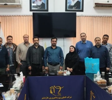 تقدیر مدیرعامل ملاردشیر از سرکار خانم جمالی 564561