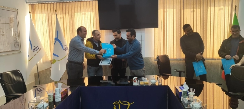 تقدیر و تشکر مدیرعامل ملاردشیر از مجموعه مالی شرکت 3545641