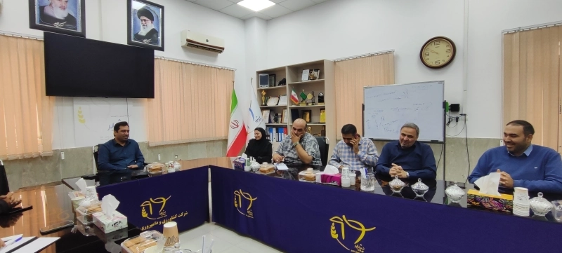 تقدیر مدیرعامل ملاردشیر از سرکار خانم جمالی 657456120