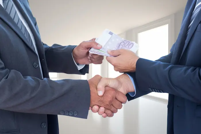 تقسیم سهام در شراکت در کسب و کار 6546541