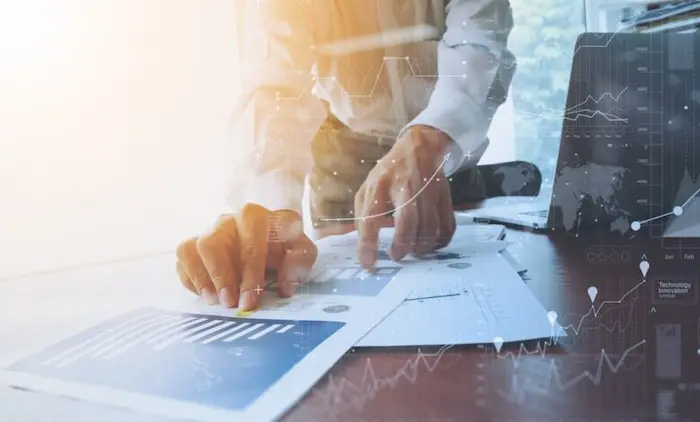 بررسی هوش رقابتی در شرکت 545641