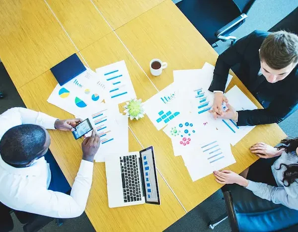 مشورت در جلسه 3543540