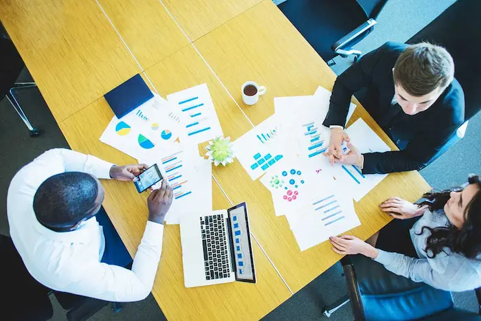 مشورت در جلسه 3543540