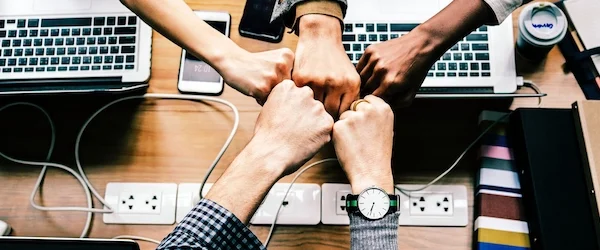 چگونه یک تیم کاری قدرتمند بسازیم؟4545
